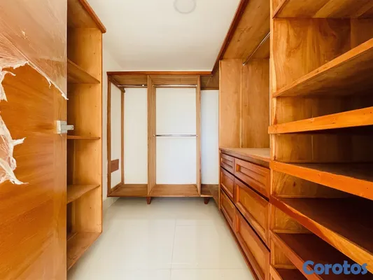 apartamentos - Apartamento en venta (247mts) 3 habitaciones y 2 balcones  8