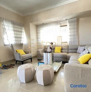 Apartamento en venta (218mt2) de 3 habitaciones en el sector de Bella Vista     