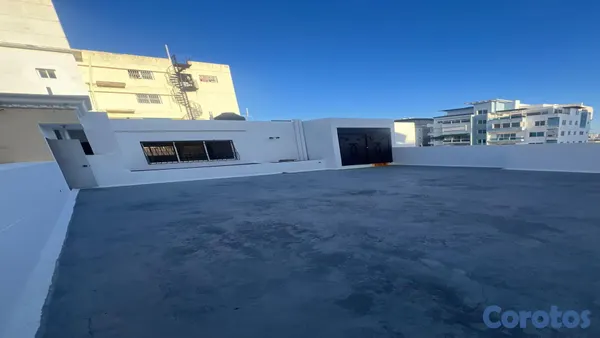 apartamentos - Vendo amplio Penthouse de 3 habitaciones Ubicado en Urbanización Real. 5