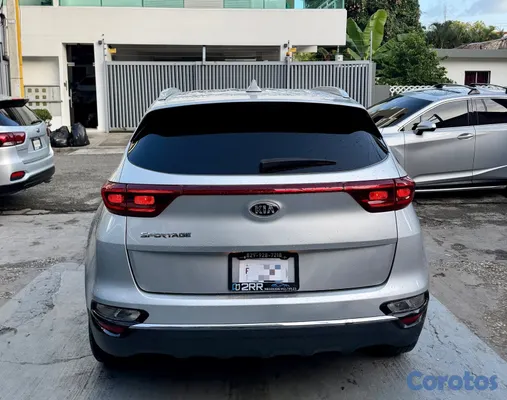jeepetas y camionetas - Kia Sportage LX 2020 6