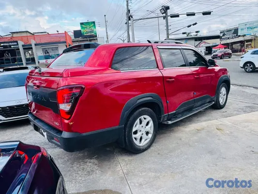 jeepetas y camionetas - SSANGYONG REXTON SPORTS KHAN 2021 2.2 TURBO DIÉSEL 5