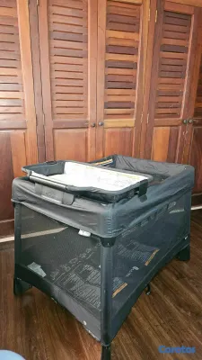 muebles - Corral 4Moms + cambiador y bulto 2