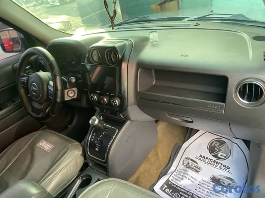 jeepetas y camionetas - Jeep patriot 2016, único dueño en el país  9