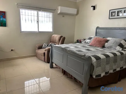 casas - vendo casa residencial Santo Domingo próximo a Isabela Aguilar tres habitaciones 11