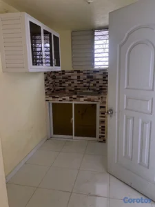Alquilo Estudio pequeño en Gazcue
