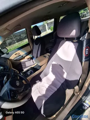 jeepetas y camionetas - Kia Sedona V6 2015  5