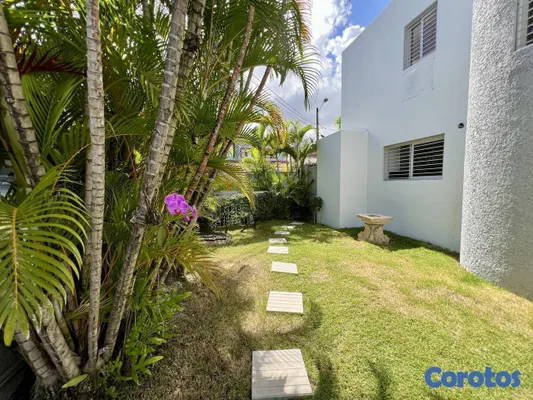 casas - Casa de 4 habitaciones 3 baños en alquiler en Viej 1