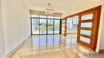 Apartamento de lujo en Piantini de 3 Habitaciones 