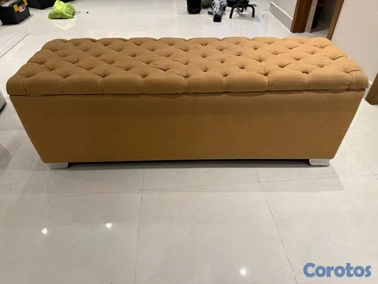 muebles y colchones - Vendo baúl para usar en habitación. Bastante grande.  3