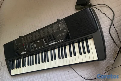 Piano / teclado electrónico