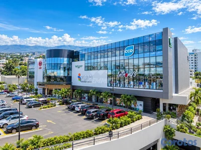 LOCAL RENTA PLAZA INTERNACIONAL SANTIAGO 150 MTS2
