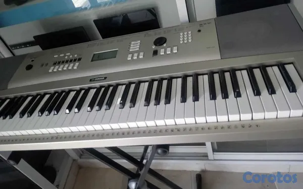 instrumentos musicales - Piano Yamaha YPG-235 -76teclas Incluye: la fuente 4