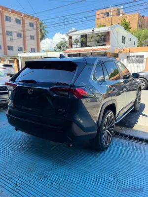 jeepetas y camionetas - Toyota RAV4 XLE 2021 6