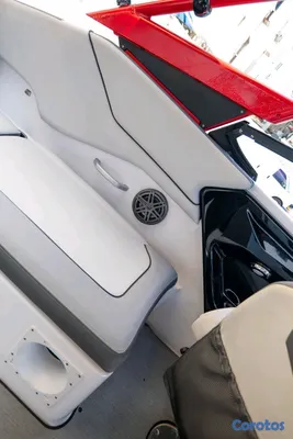 botes - yamaha 252 2021 17