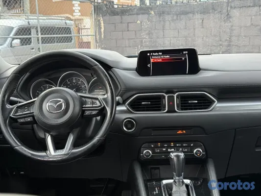 jeepetas y camionetas - Mazda CX-5 Touring 2020 9
