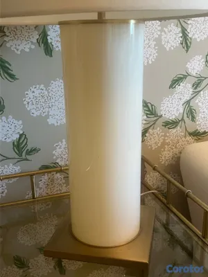 decoración y accesorios - Lámpara de Mesa Elegante en Blanco y Dorado 3