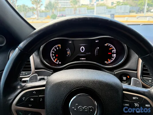 jeepetas y camionetas - EN VENTA | JEEP GRAND CHEROKEE LAREDO 2015 5