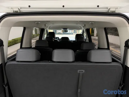 jeepetas y camionetas - Hyundai Staria  10