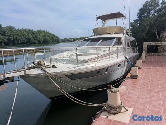 botes - Yate De diseñador, 45 pies, viaja a las islas, 2habs, 2 baños, 2 pisos,2 motores 8