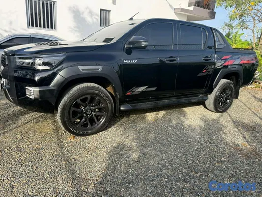 jeepetas y camionetas - Toyota hilux 2022 2