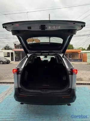 jeepetas y camionetas - Toyota RAV4 2021 XLE Hybrid  7
