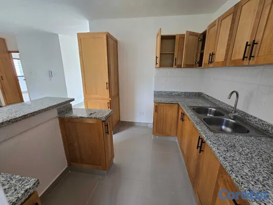 apartamentos - Apartamento en 2do Piso Detrás de la Embajada Amer 12