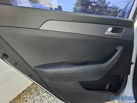 carros - HYUNDAI SONATA NEW RISE 2018 BLANCO GASOLINA 4