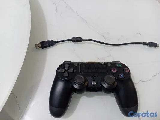 consolas y videojuegos - PS4 PRO 1TB + control + cables 5