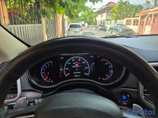 jeepetas y camionetas - vamos a negociar tengo otra nueva no es por vieja que la vendo . 20