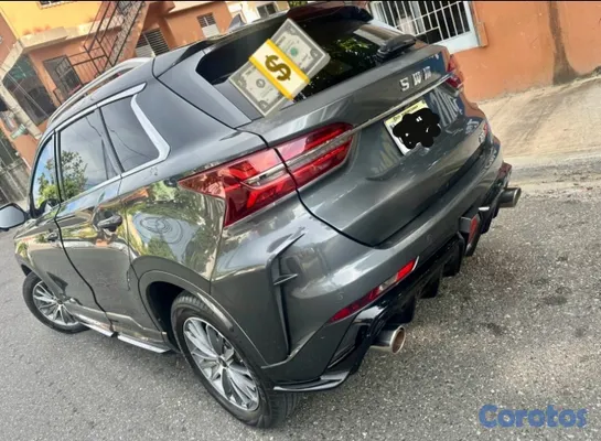 jeepetas y camionetas - SWM G01F 2023  11