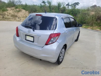 Toyota Vitz 2011 | 4 Cilindros | Caja Nueva
