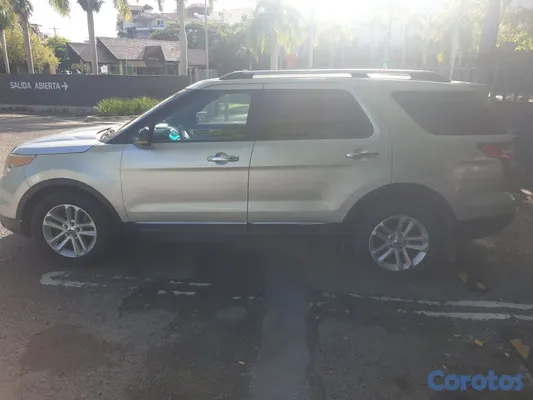 jeepetas y camionetas - Ford Explorer XLT 2011 3