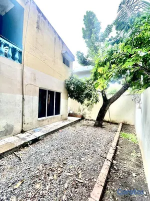 casas - Casa de 4 habitaciones en venta en la Republica de 9