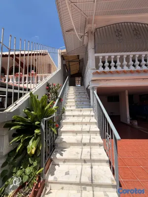 casas - Amplia casa de dos niveles en los kilómetros de la Avenida Independencia 12