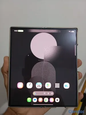 celulares y tabletas - Samsung Z Fold 6 DESBLOQUEADO 256GB GRIS CON FORRO PEQUEÑO DETALLE EN PANTALLA 4