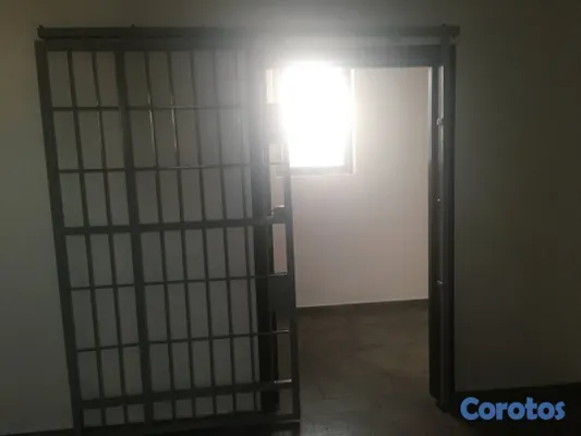 oficinas y locales comerciales - ALQUILO OFICINA / LOCAL EN TORRE SONORA PIANTINI 136 MTS2 5