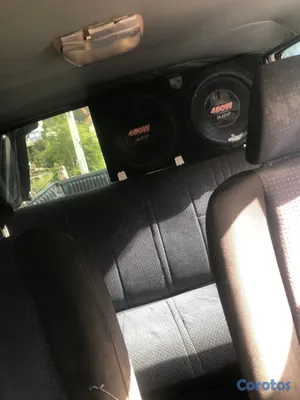 jeepetas y camionetas - De venta camioneta de gasoil Nissan Urvan RD$400,0 6