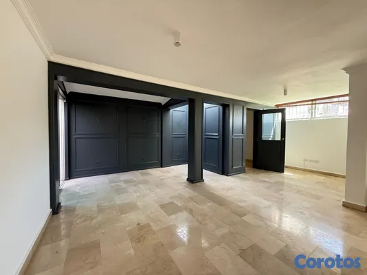 casas - casa de tres hab con baños y estudio . con jacuzzi en su jardín en  US 3,300 13