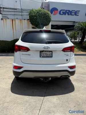 jeepetas y camionetas - HYUNDAI SANTA FE 2017 INTERIOR EN PIEL UNICO DUEÑO 5