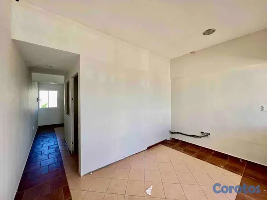 oficinas y locales comerciales - Plaza Náutica, El Cortecito: oficina de 32 m² por US$700 5