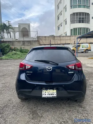 carros - Mazda Demio 2019 5