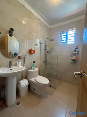 casas - Vendo Casa en San Isidro Santo Domingo Este  5