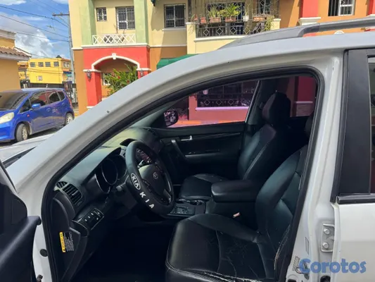 jeepetas y camionetas - Kia Sorento 2011 5