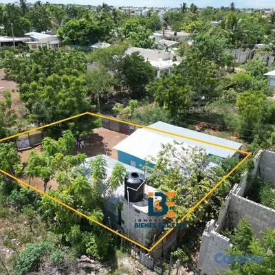 solares y terrenos - Se vende solar con 230 metros y dos casitas de mad 13