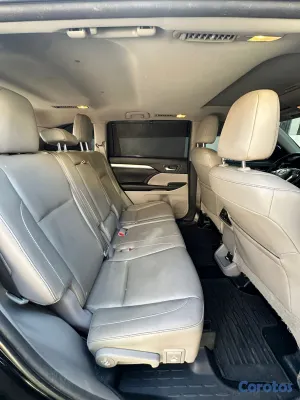 jeepetas y camionetas - Excelentes condiciones, millas originales 6