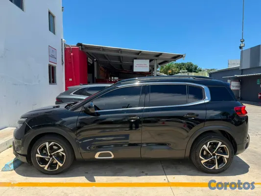 jeepetas y camionetas - Citroën C5 2022 Negra 6