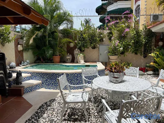 casas - Venta de Casa en Los Restauradores 13