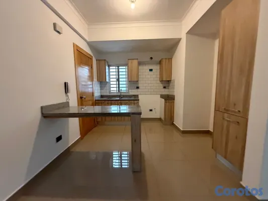 apartamentos - alquiló avenida independencia klm 9 piso 2 consta de dos habitaciones 2.5 baños 6