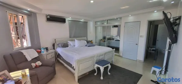 casas - Casa familiar en Residencial Cerrado y seguro dos viviendas en  Aut.San Isidro 7