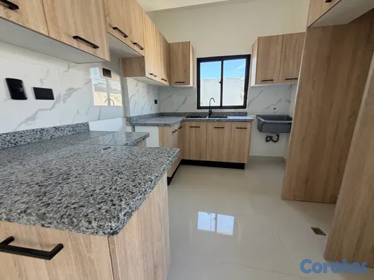 apartamentos - vendo nuevo klm 10 avenida independencia dos habitaciones dos baño no parqueo  9